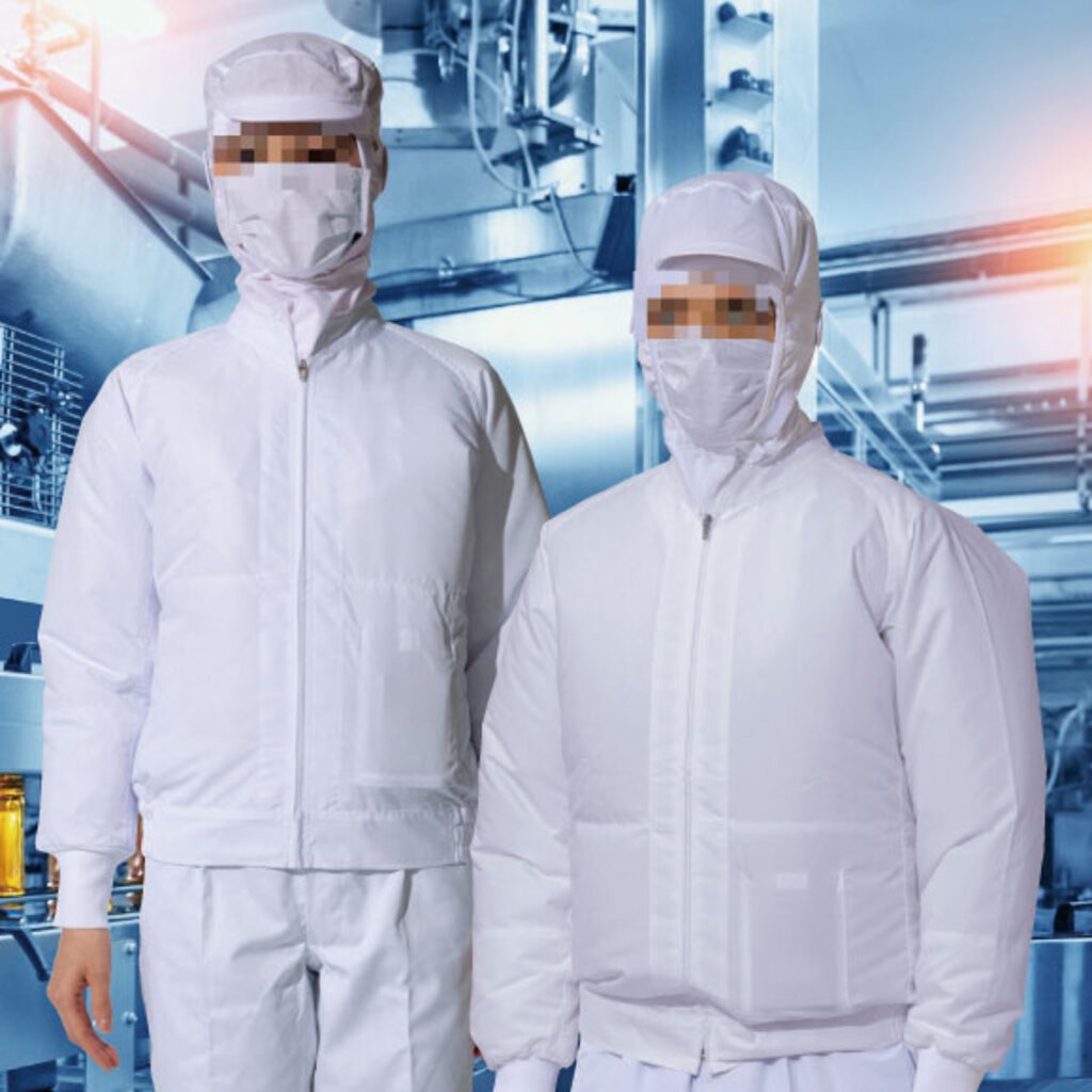 白衣型空調作業服『空調風神服 白衣』の製品着用画像