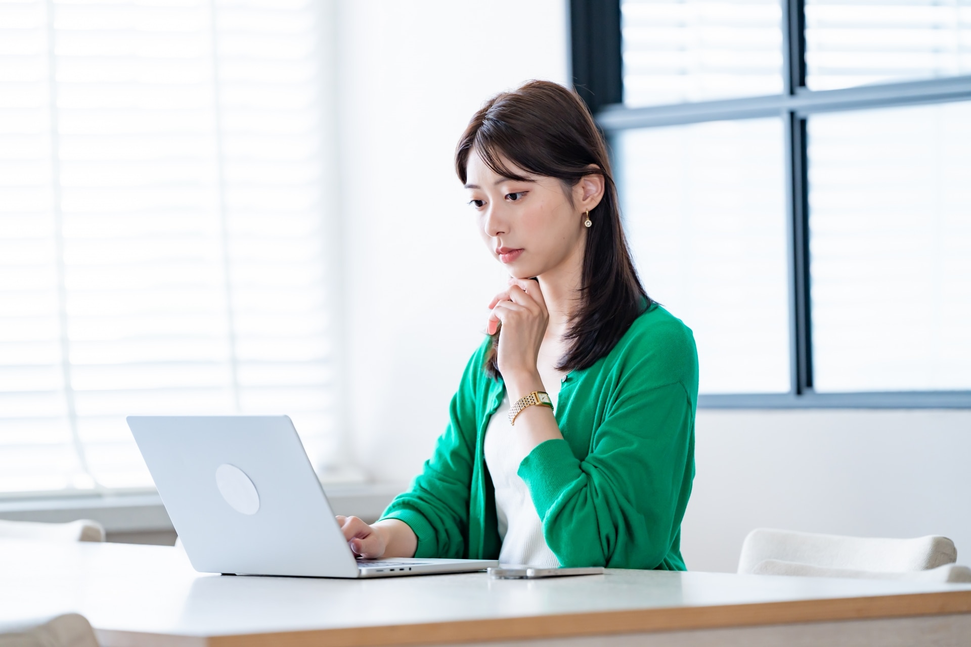 関数を使ってスプレッドシートの自動転記を行う方法