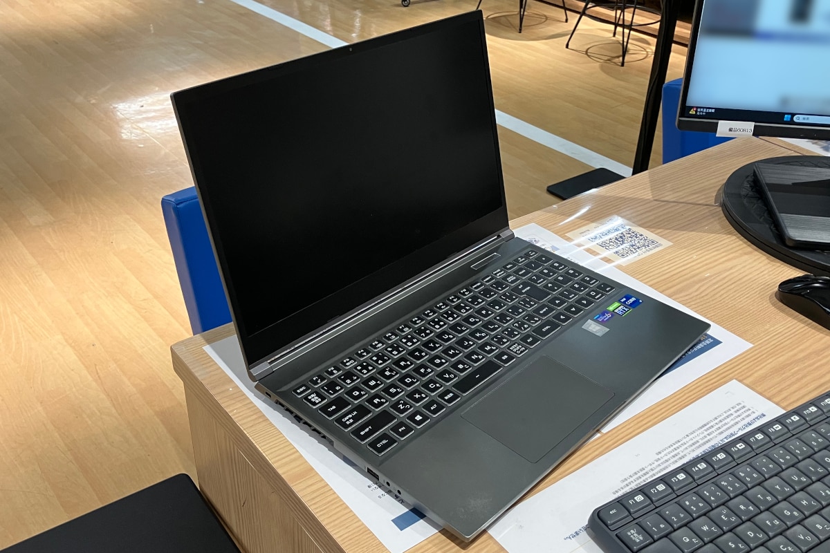 パソコン修理事例 サードウェーブ製ノートパソコン 使用中に再起動