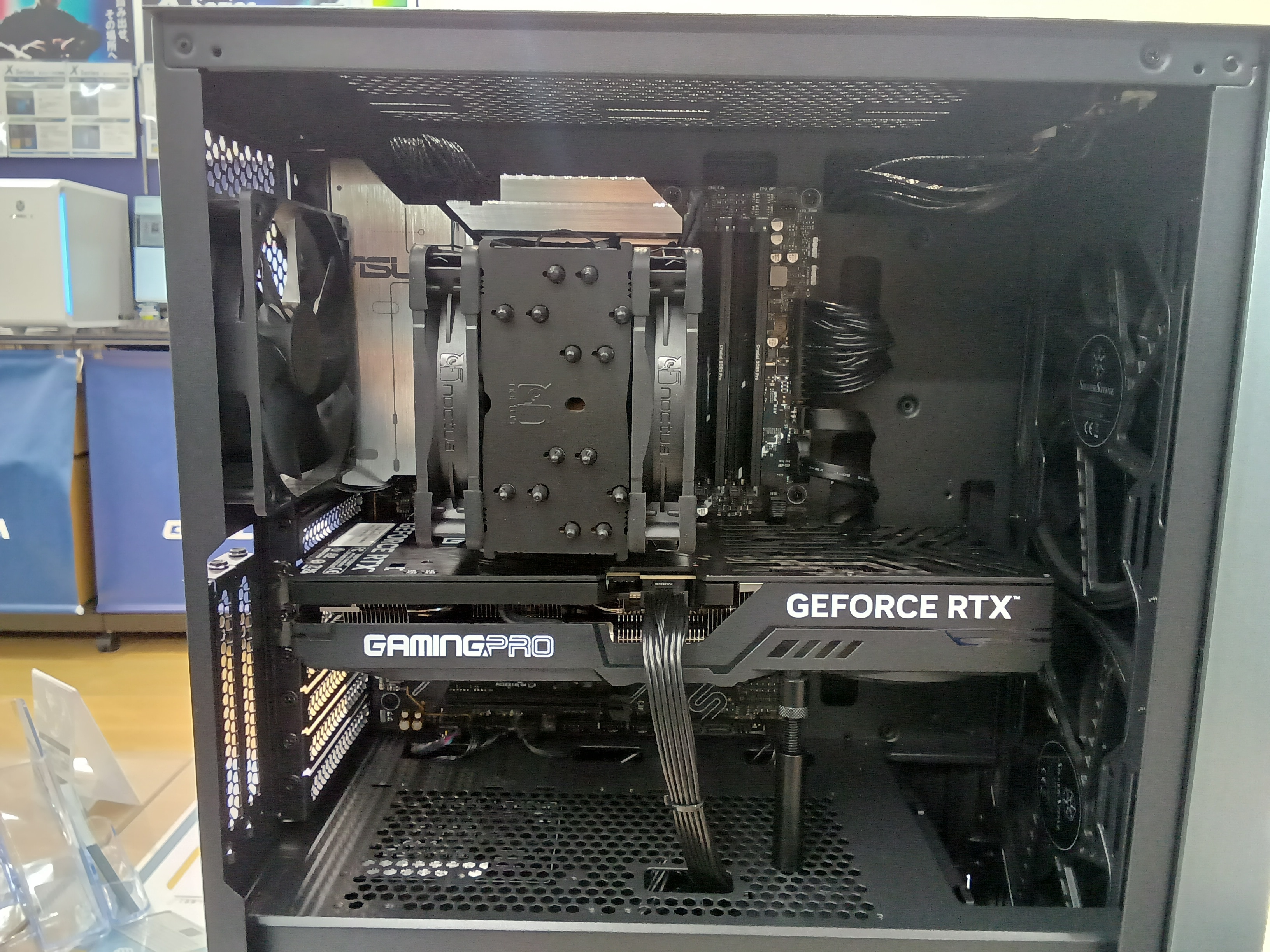 アップグレード後のパソコン内部