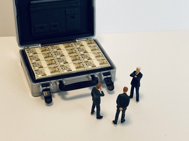 マネーロンダリング（資金洗浄）とは