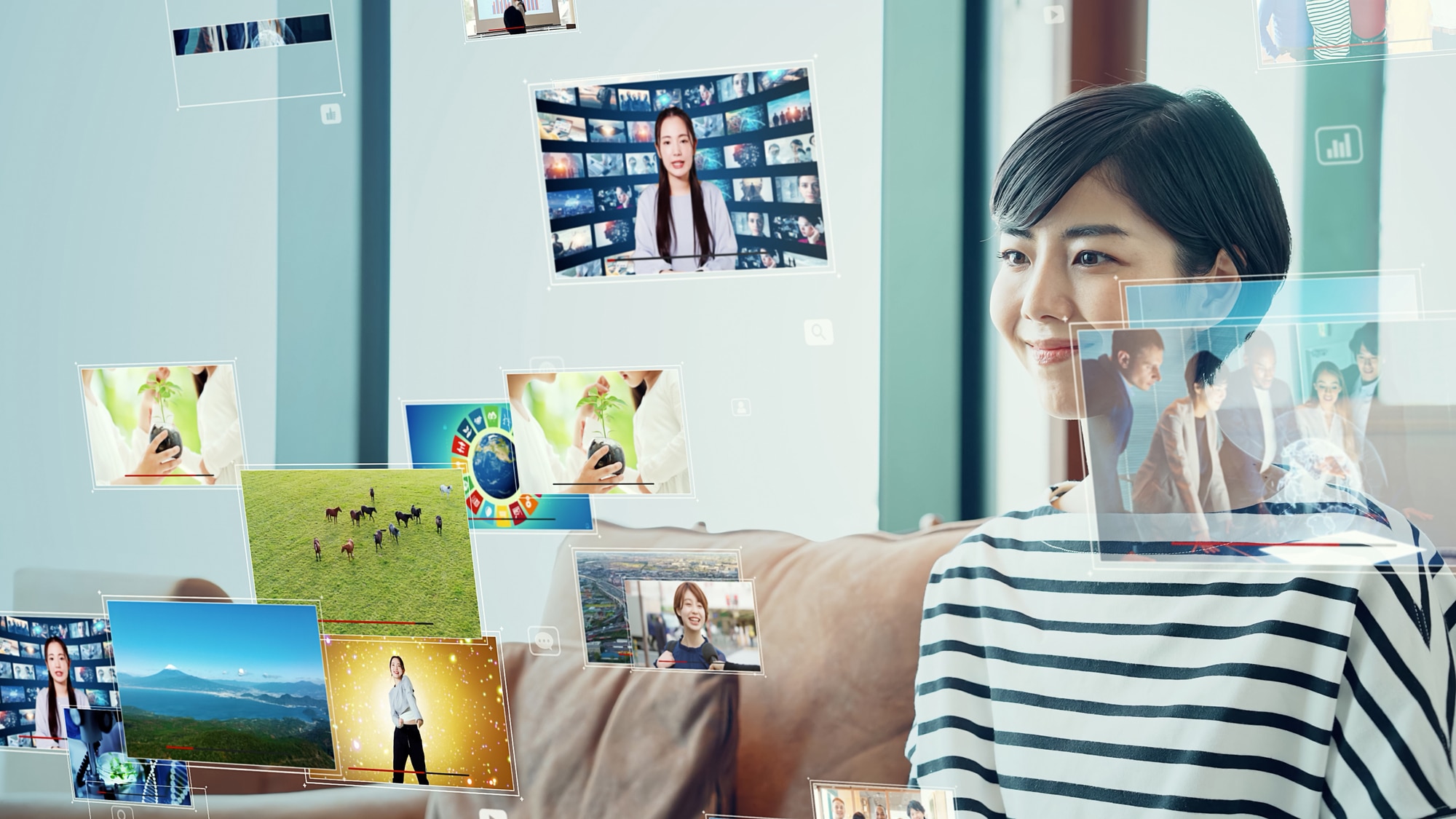 eラーニングで学習する女性