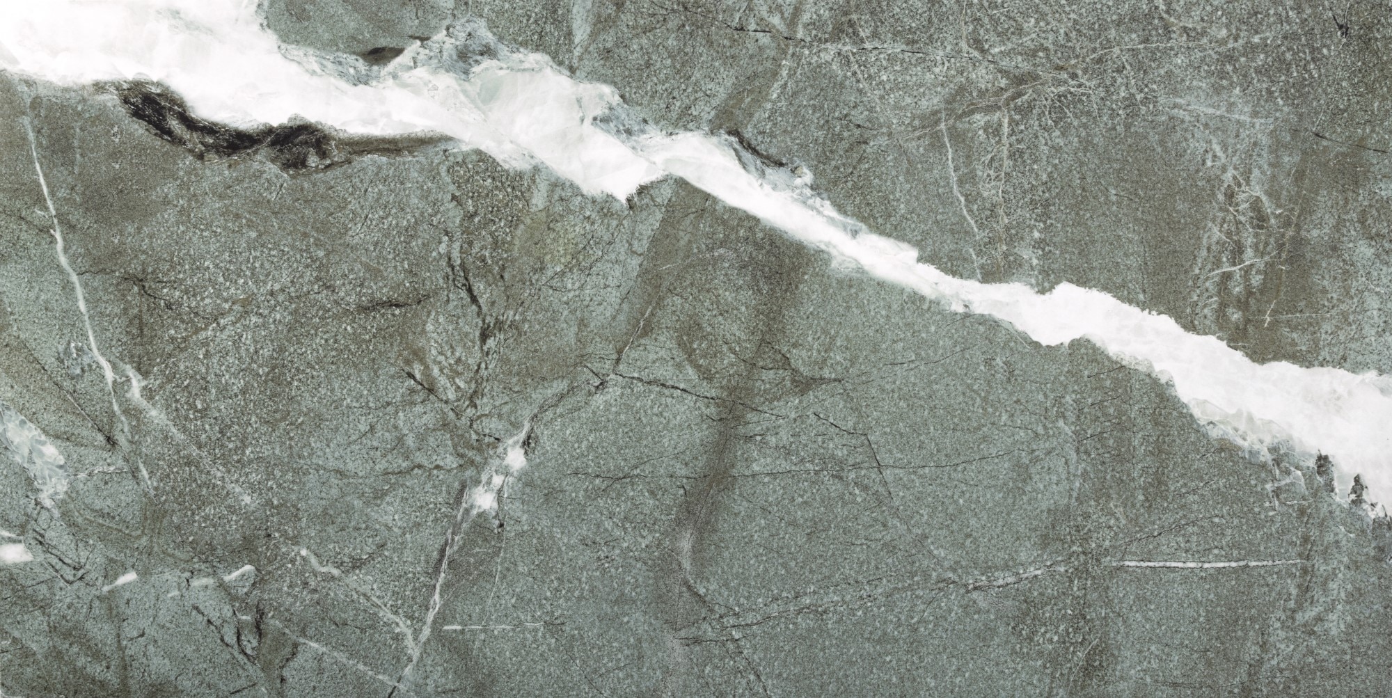 ピエトラルミナ