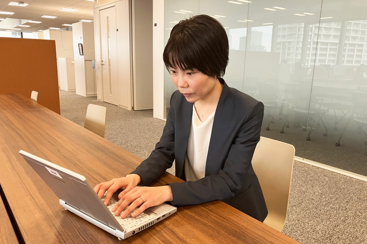 広島オフィスについて話す、オフィスディレクターのHさん