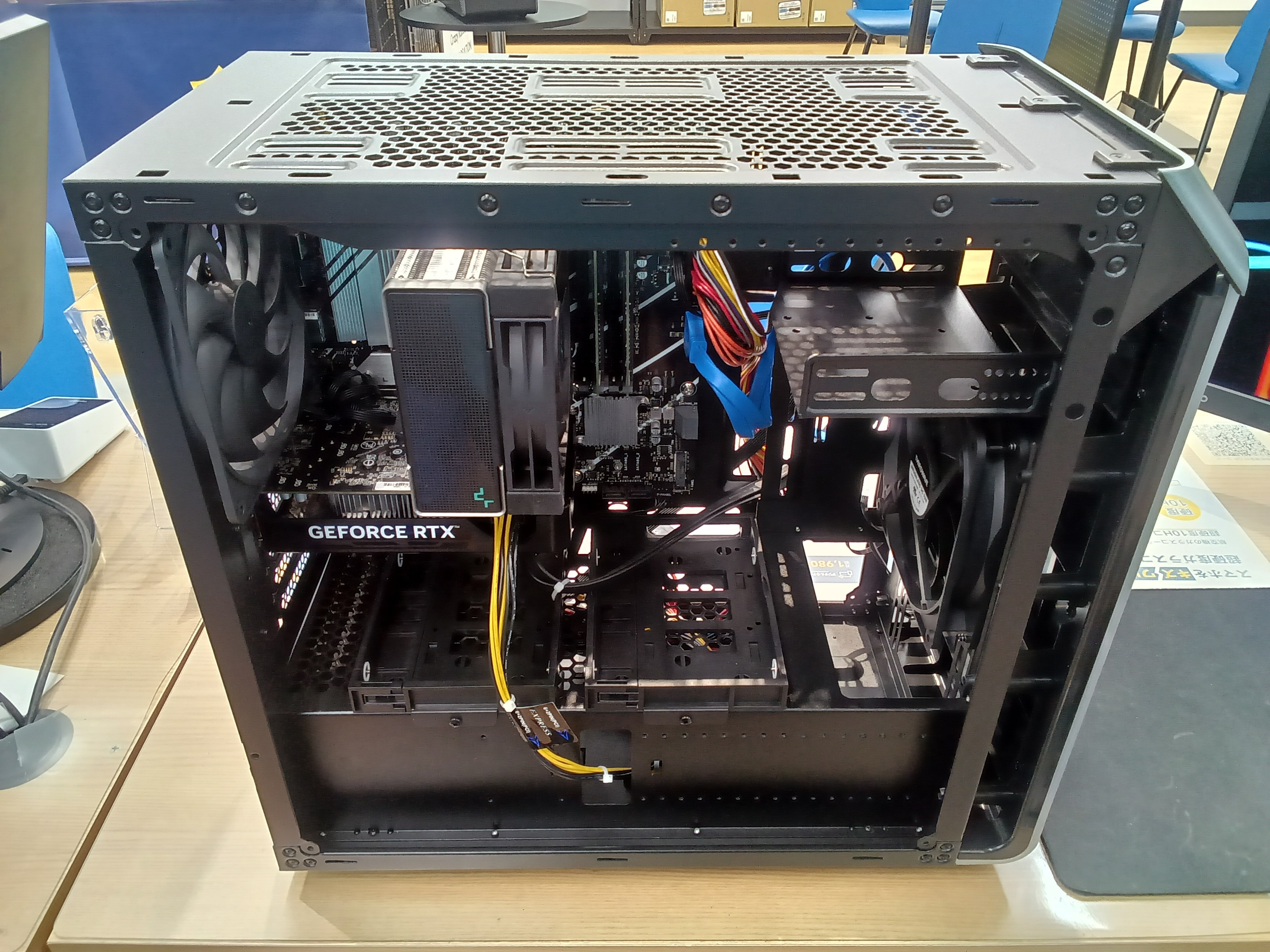 クリーニング後パソコン内部