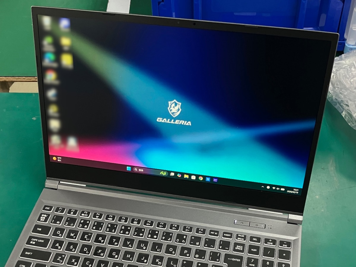 液晶パネルの交換修理後