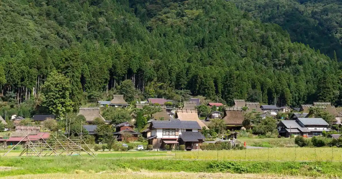 ランドスケープアプローチとは、一定の空間において多様な人間活動と自然環境を総合的に扱い課題を解決する手法である