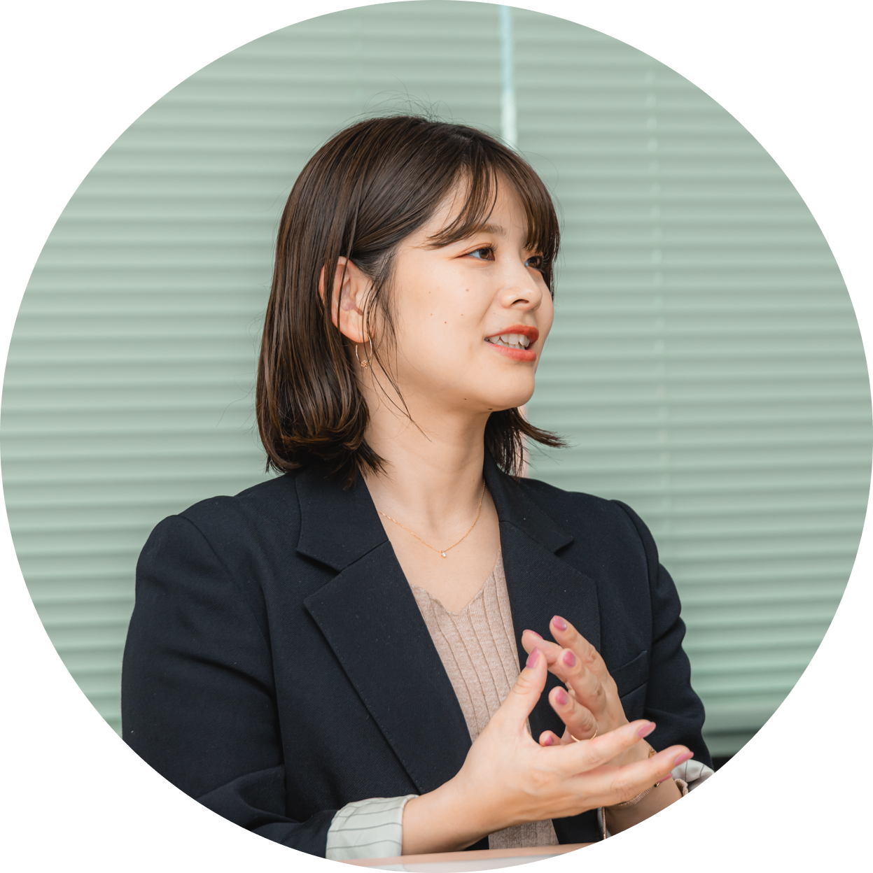 プロフィール‗セレブリックス_岩瀬さん