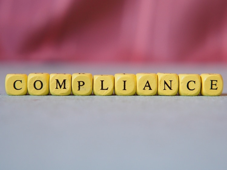 コンプライアンスと個人情報保護とは