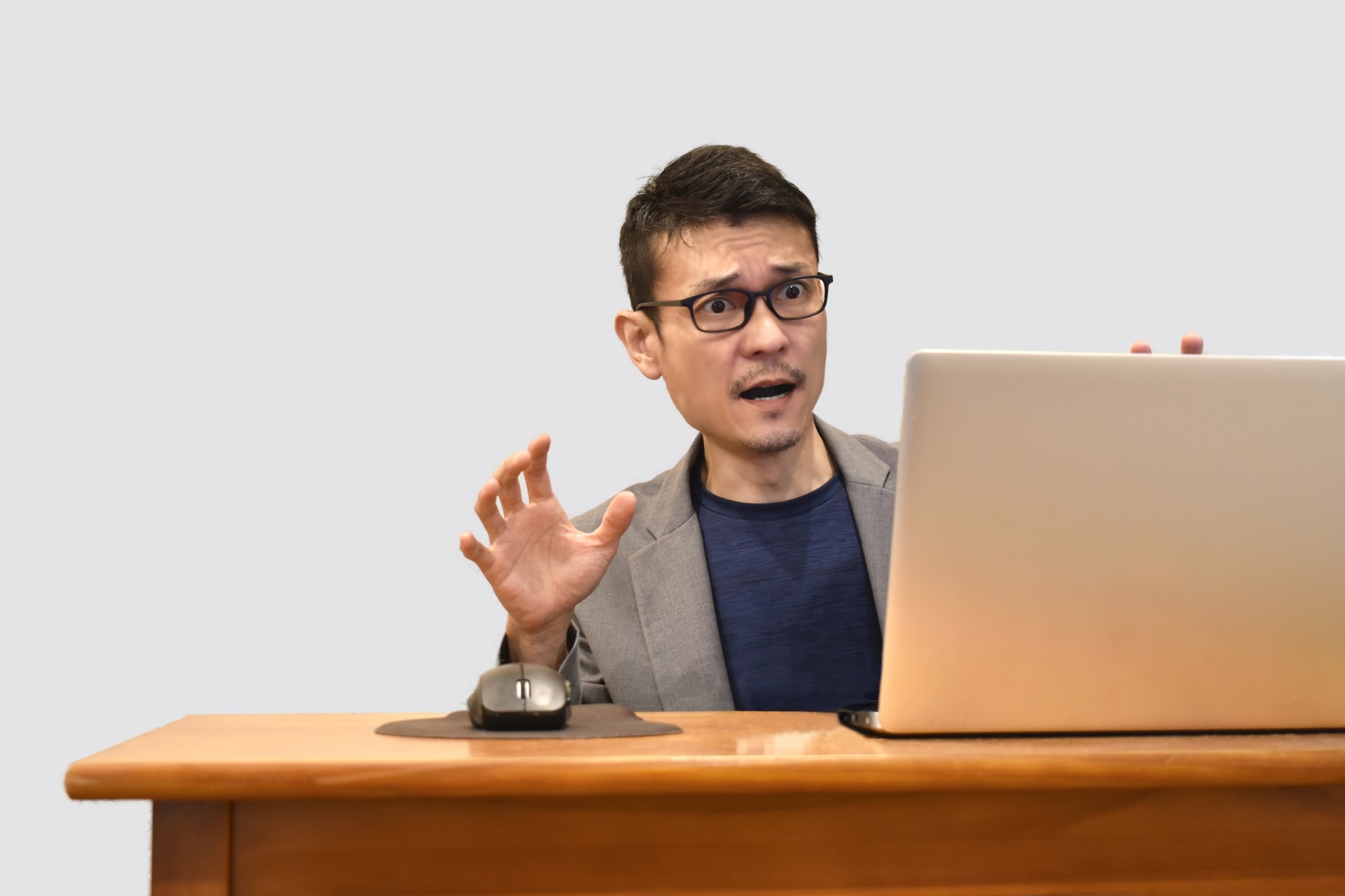 ChatGPTで個人情報漏洩が起こり得る3つの理由