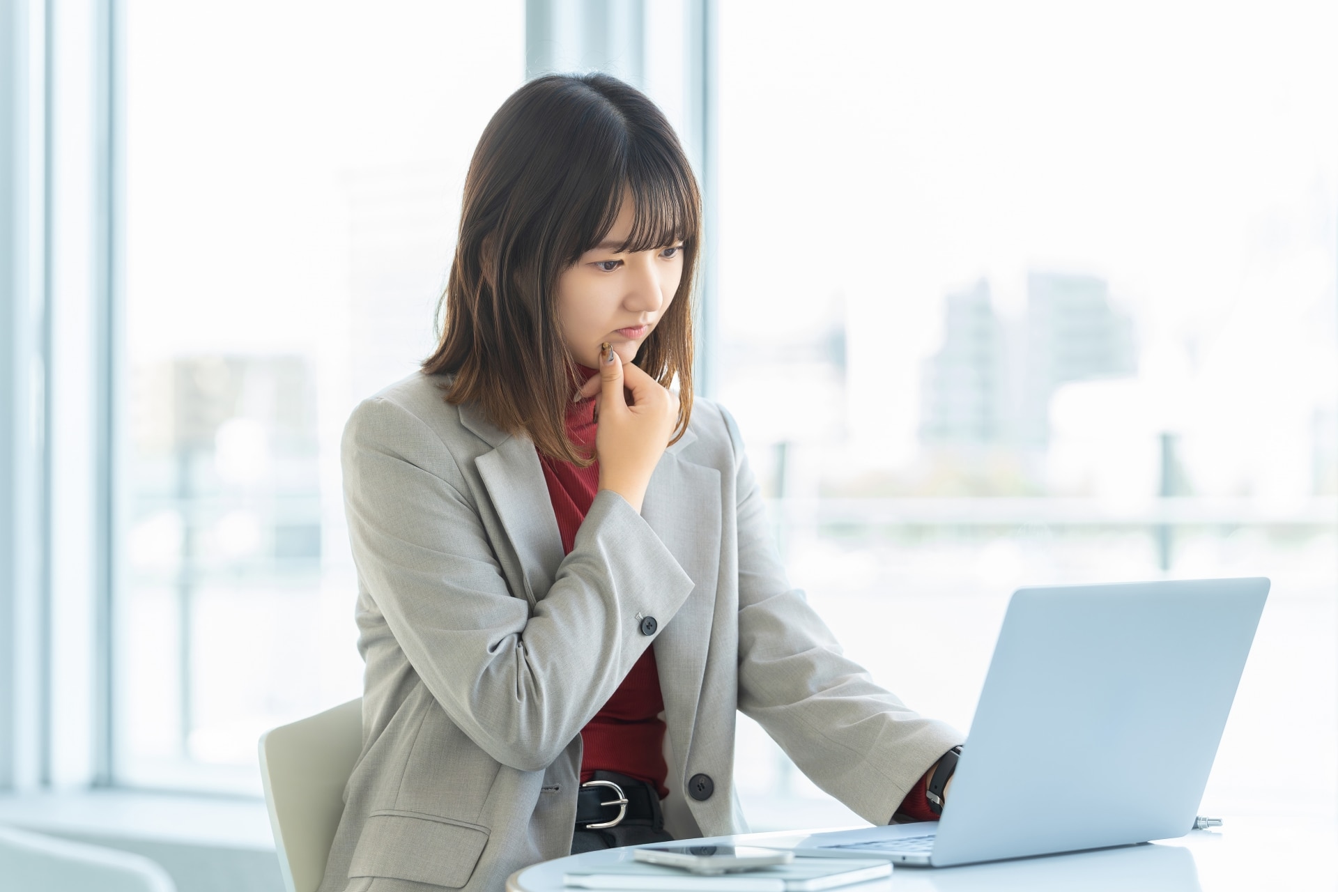 ダウンロードしたGoogle Iconは無料で商用利用できる？