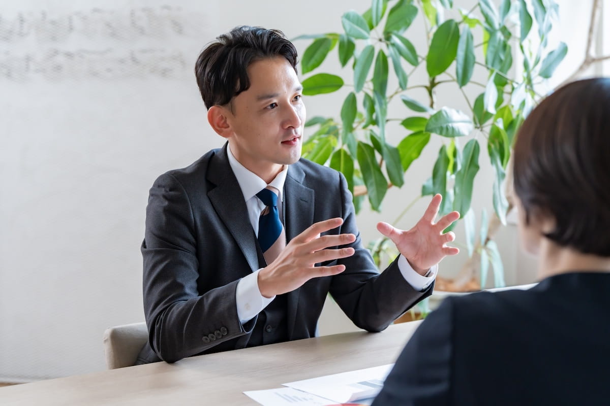 オーナーに報告する管理会社