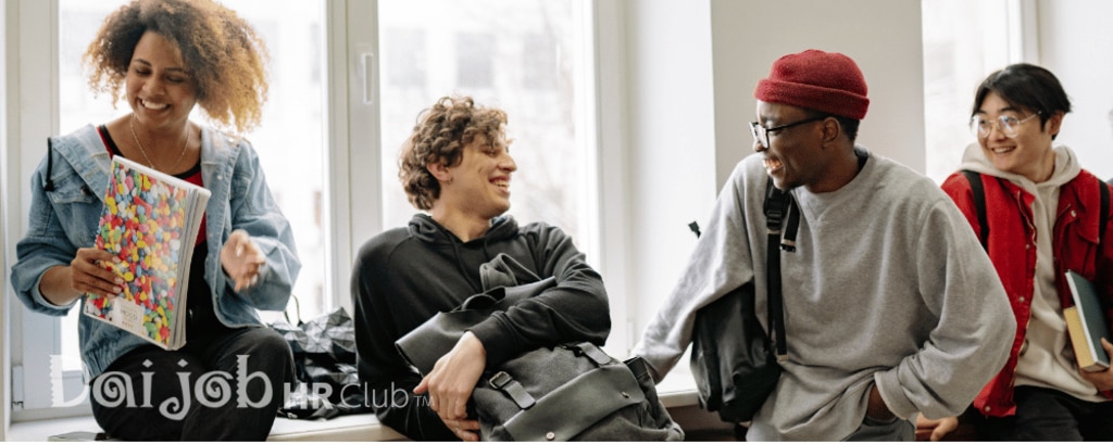 働き方の自由度はどれだけ変化した？ 副業・兼業する若者が増加中の海外事情をレポート