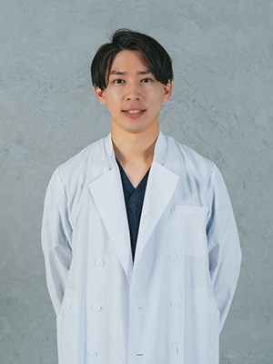 新鎌ヶ谷グローリア歯科　院長 山崎 新太郎先生