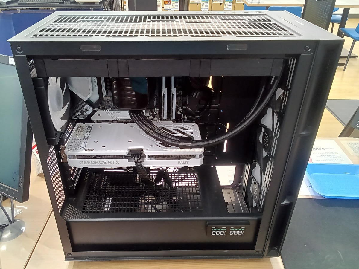 パソコン内部の様子