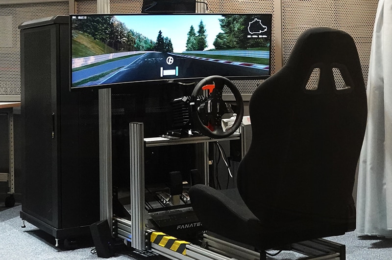 自動運転シミュレータ