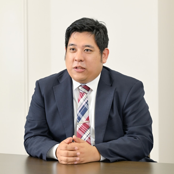 アルファテック・ソリューションズ株式会社 社会公共事業部 自治体文教技術部 三宅 ジャスティン聖也エミール 氏