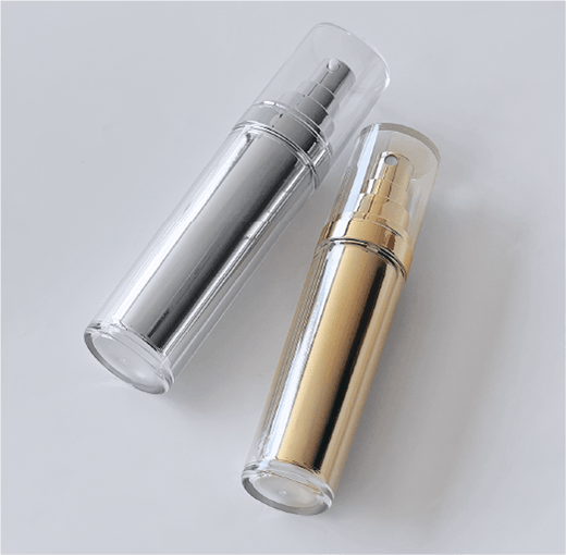 シルバーとゴールドの2パーツボトル容器