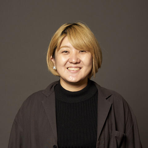西山　里佳
