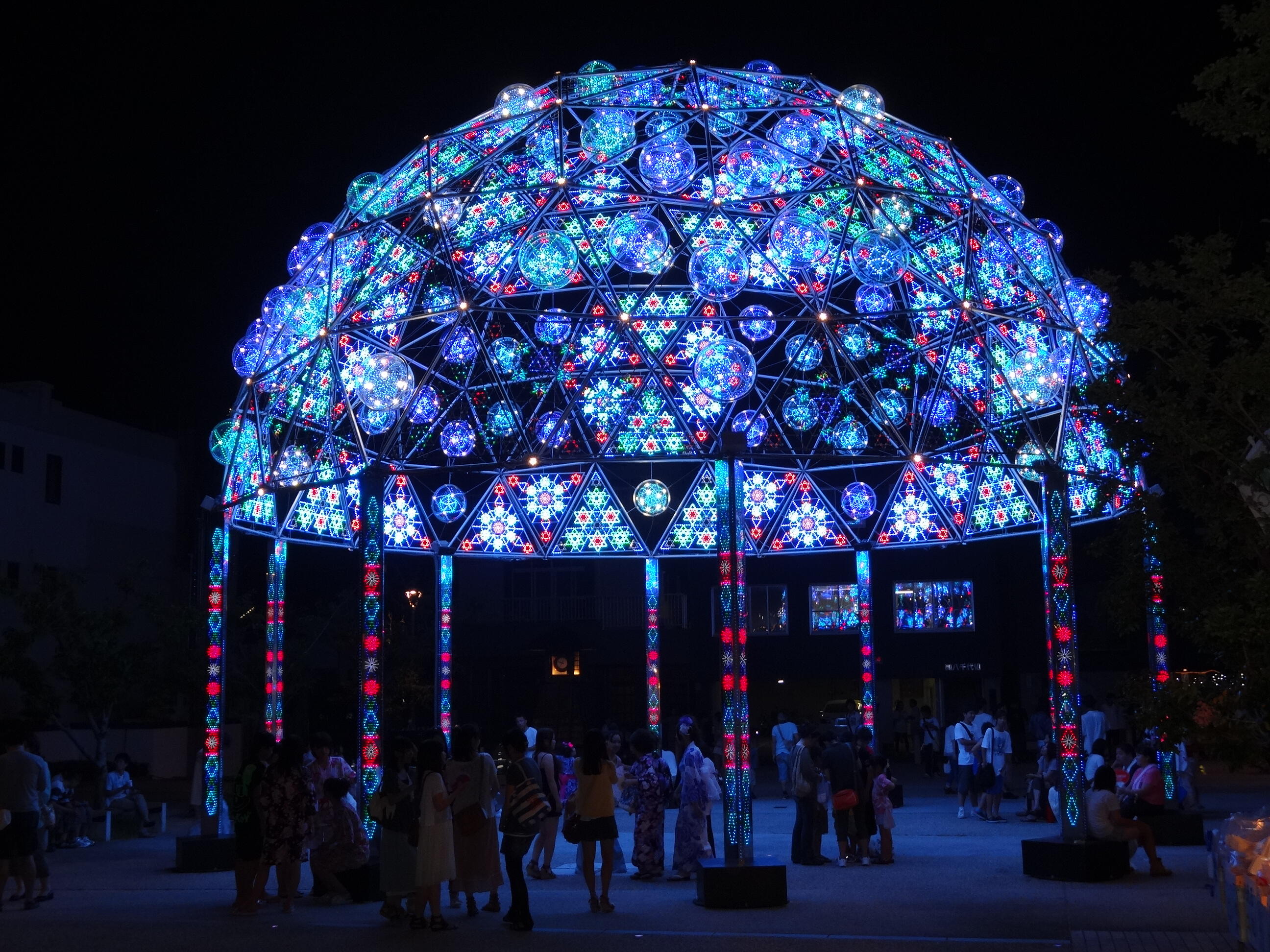 阿南市の青色LED