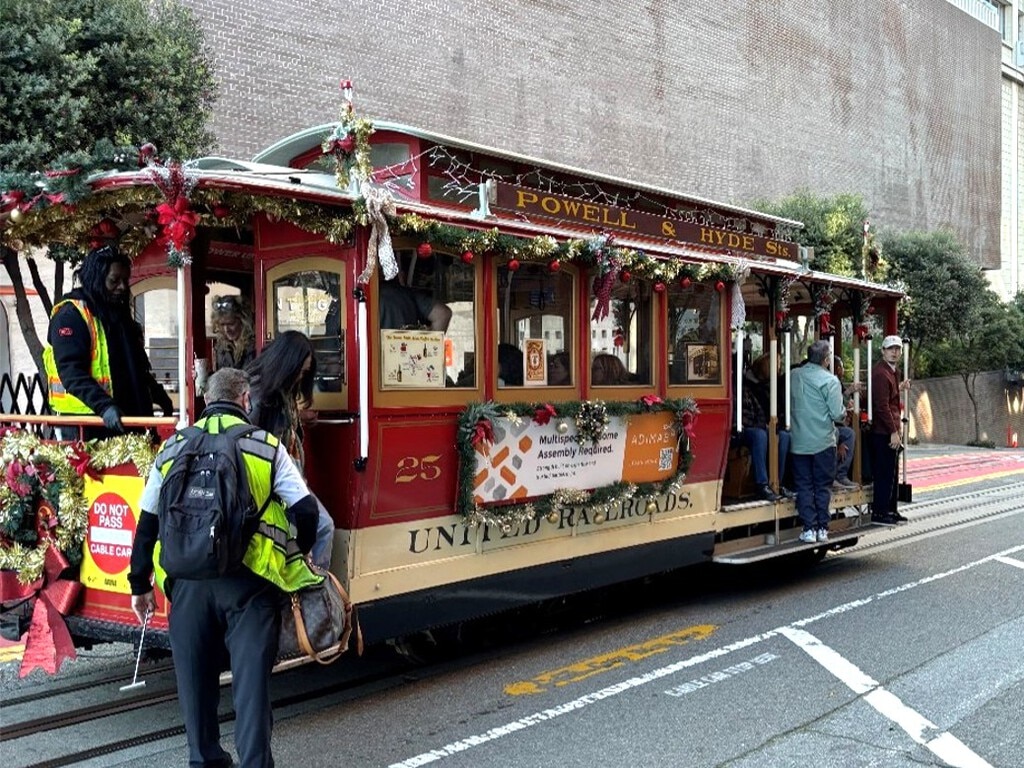 路面電車もオシャレ