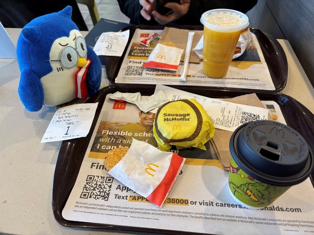 本場の朝マックの味は1000円ほど