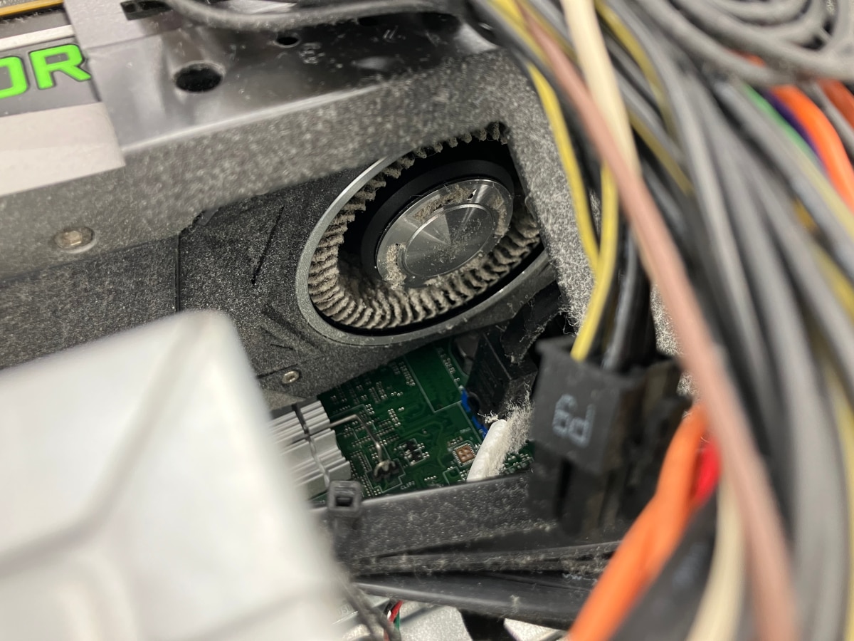 作業前のグラフィックボードファン