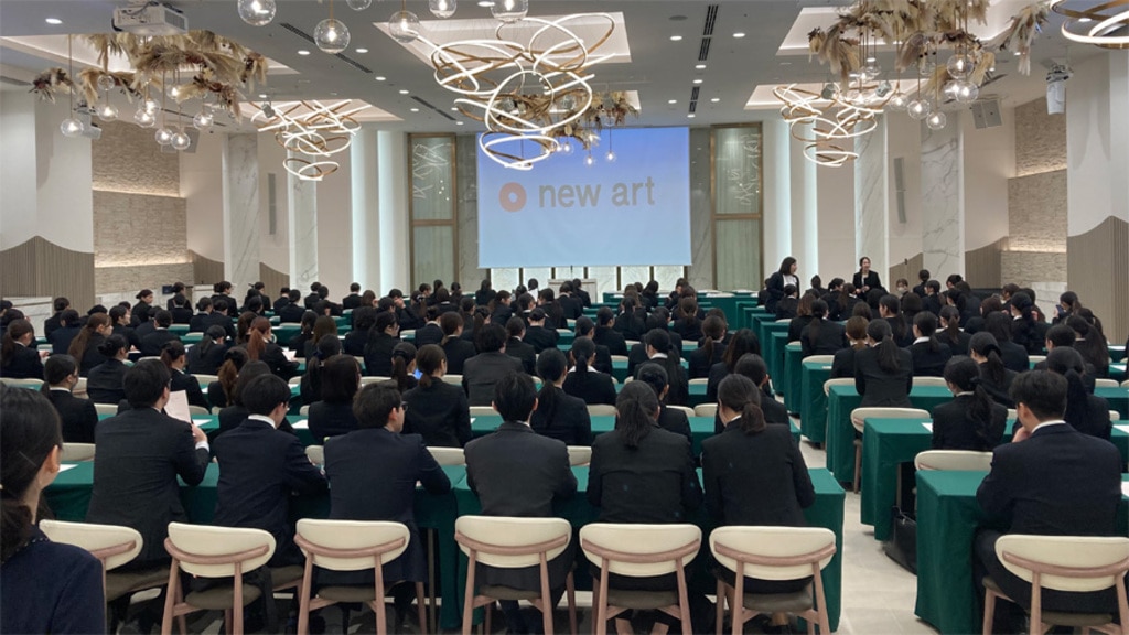「ニューアートグループ」入社式