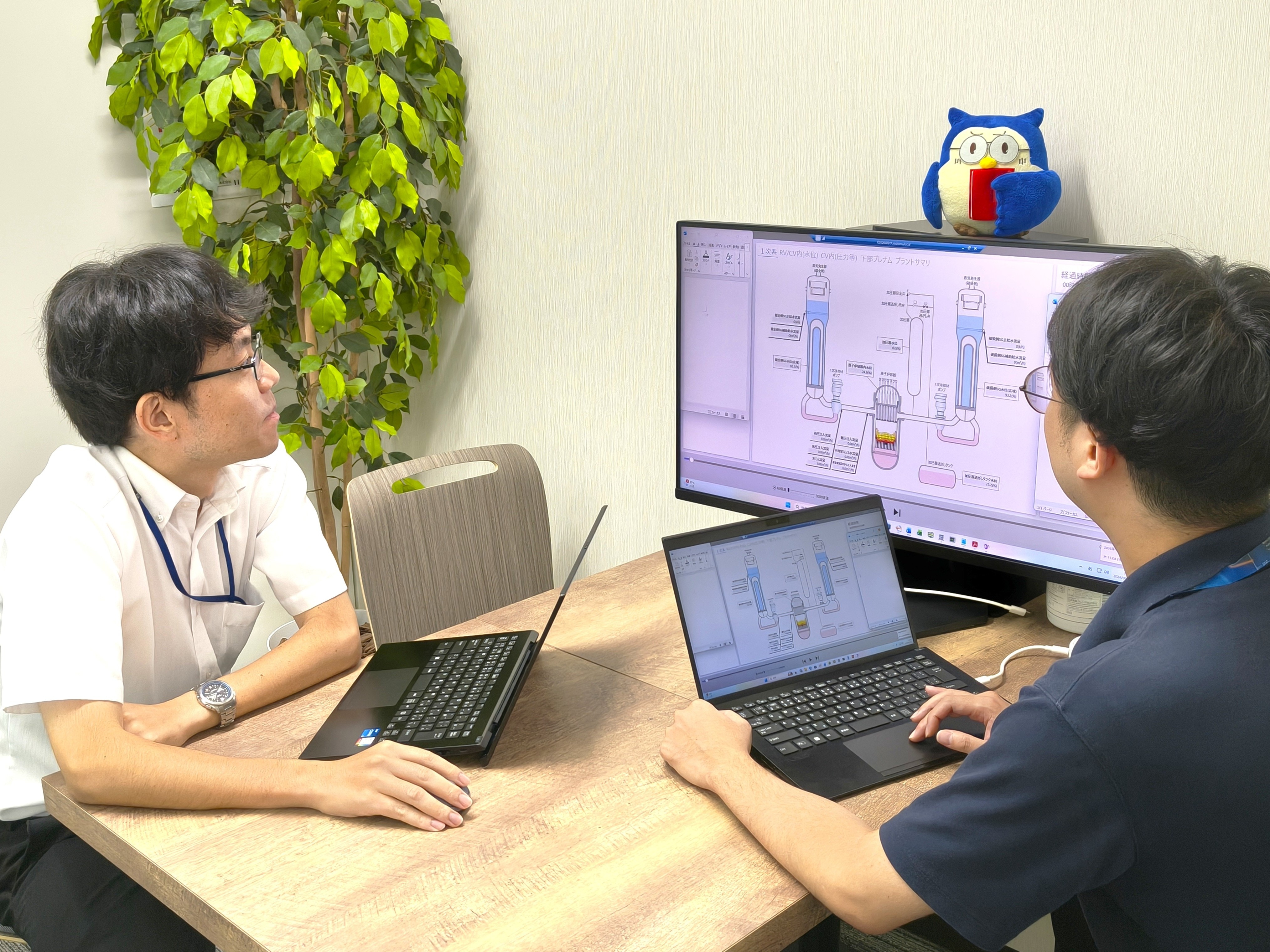 原子力解析部_業務の様子