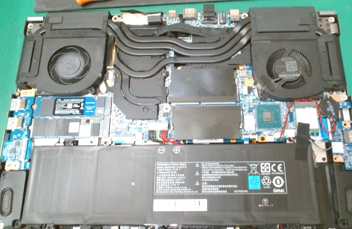 GALLERIA XL7C-R36の本体開封時