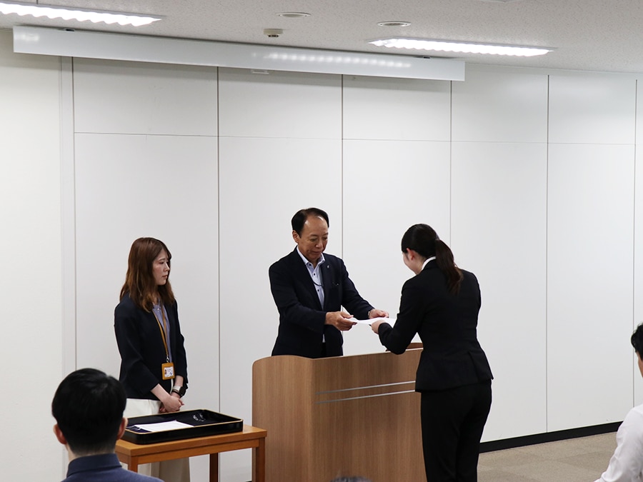 内定証書授与