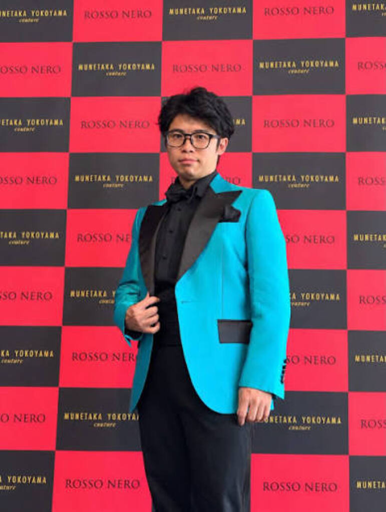 成田童夢_スノーボード_ロッソネロ_タキシード